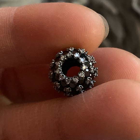 NWOT Sparkling Pavé Round Black Charm Sterling Silver 925 - Picture 13 of 16